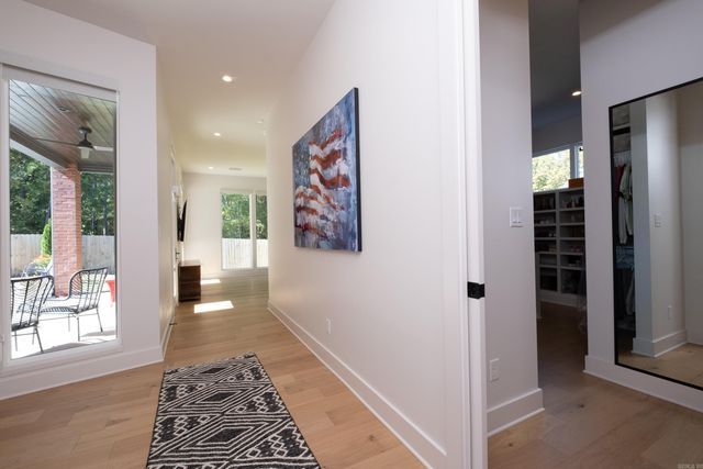 212 Abington Circle, Little Rock, AR 72223