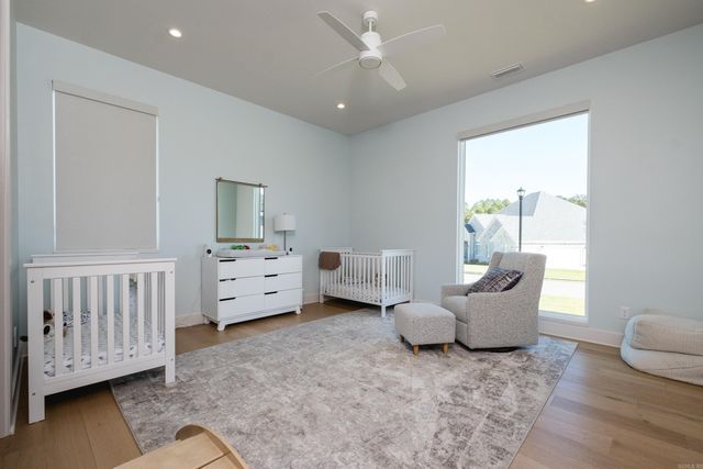 212 Abington Circle, Little Rock, AR 72223