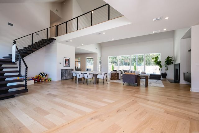 212 Abington Circle, Little Rock, AR 72223