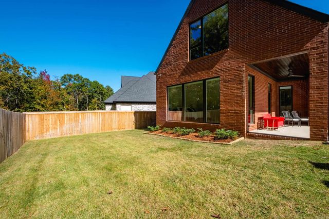 212 Abington Circle, Little Rock, AR 72223