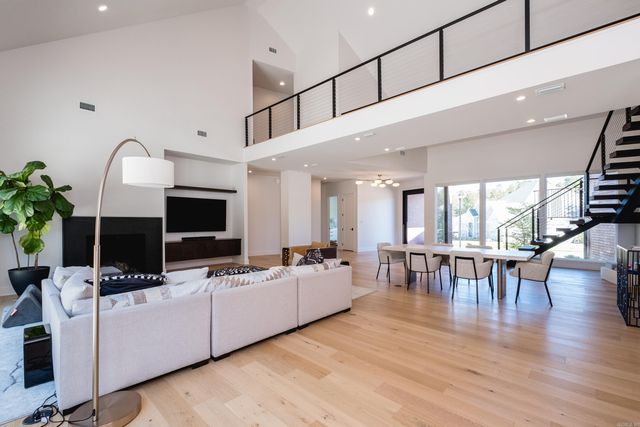 212 Abington Circle, Little Rock, AR 72223