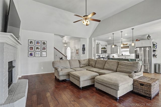 1916 E 133rd Court, Bixby, OK 74008