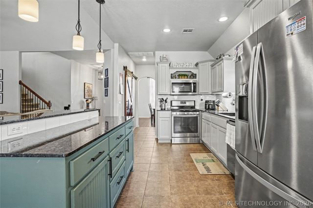 1916 E 133rd Court, Bixby, OK 74008