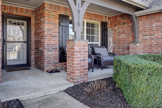 1916 E 133rd Court, Bixby, OK 74008