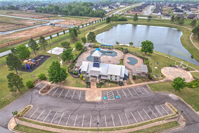 1916 E 133rd Court, Bixby, OK 74008