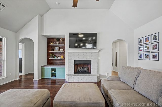 1916 E 133rd Court, Bixby, OK 74008