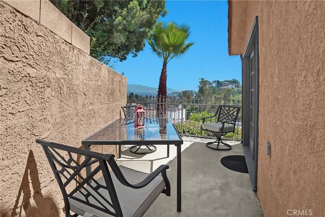 2524 Ivan Hill Terrace, Los Angeles, CA 90039