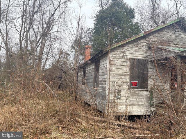 1174 WRIGHTON RD, Lothian, MD 20711