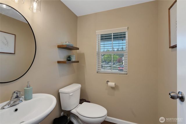 8905 Corona Street NE, Lacey, WA 98516