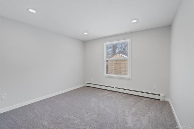 16 Market Street, Mastic Beach, NY 11951