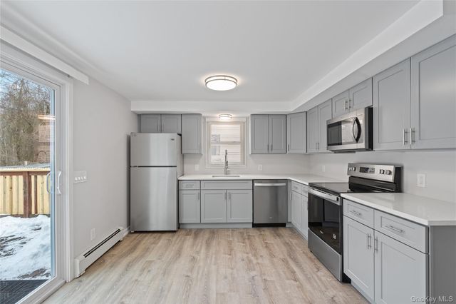 16 Market Street, Mastic Beach, NY 11951