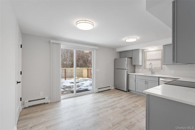 16 Market Street, Mastic Beach, NY 11951