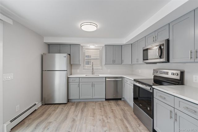 16 Market Street, Mastic Beach, NY 11951