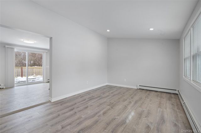 16 Market Street, Mastic Beach, NY 11951