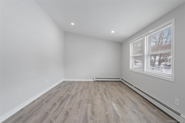 16 Market Street, Mastic Beach, NY 11951