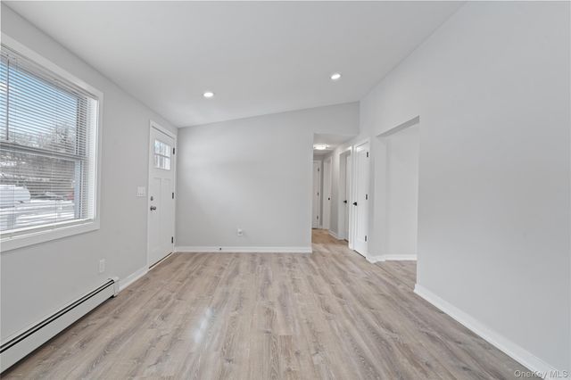 16 Market Street, Mastic Beach, NY 11951