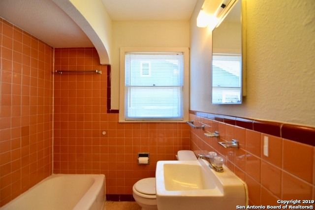 459 BRYN MAWR DR, San Antonio, TX 78209