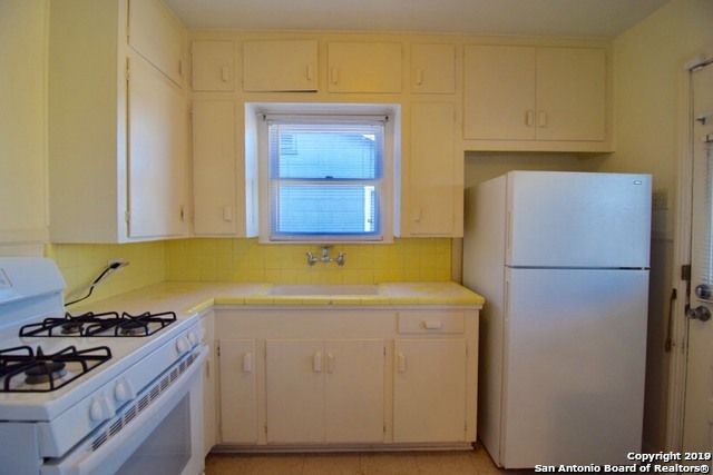 459 BRYN MAWR DR, San Antonio, TX 78209