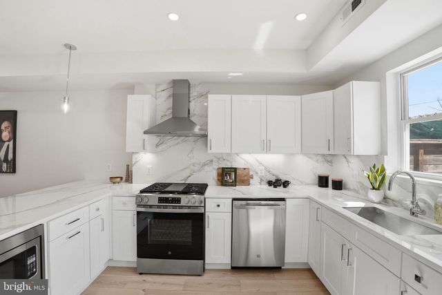 1739 INDEPENDENCE AVE SE, Washington, DC 20003