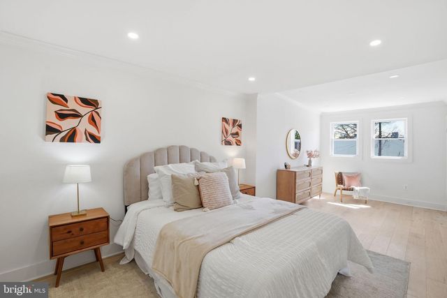 1739 INDEPENDENCE AVE SE, Washington, DC 20003