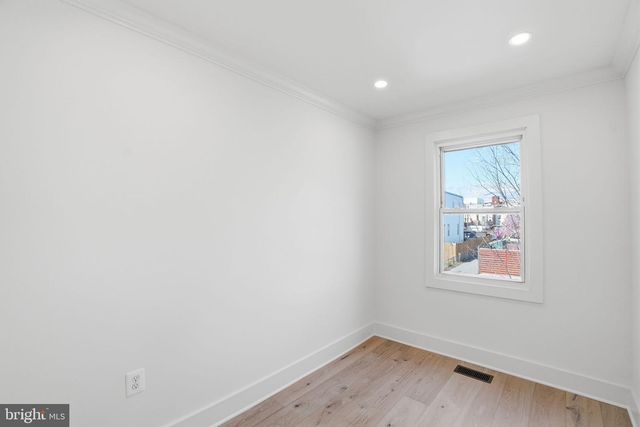 1739 INDEPENDENCE AVE SE, Washington, DC 20003