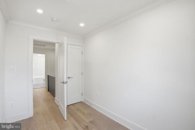 1739 INDEPENDENCE AVE SE, Washington, DC 20003