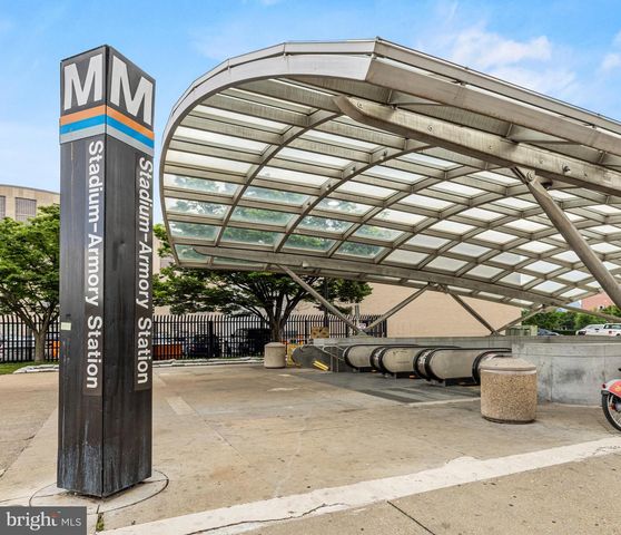 1739 INDEPENDENCE AVE SE, Washington, DC 20003