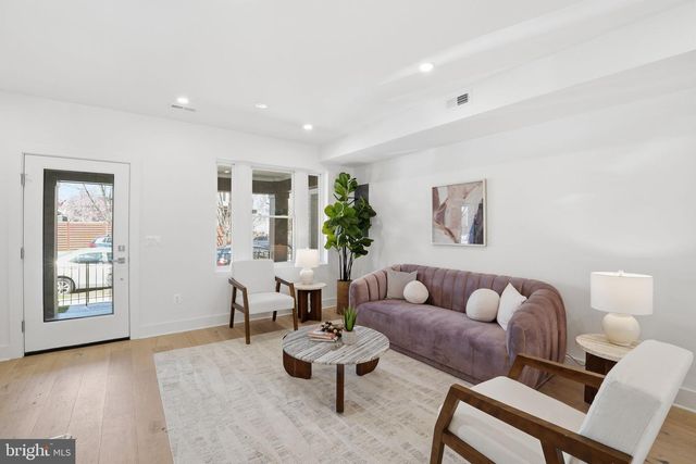 1739 INDEPENDENCE AVE SE, Washington, DC 20003