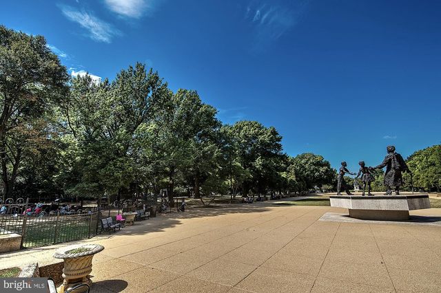 1739 INDEPENDENCE AVE SE, Washington, DC 20003