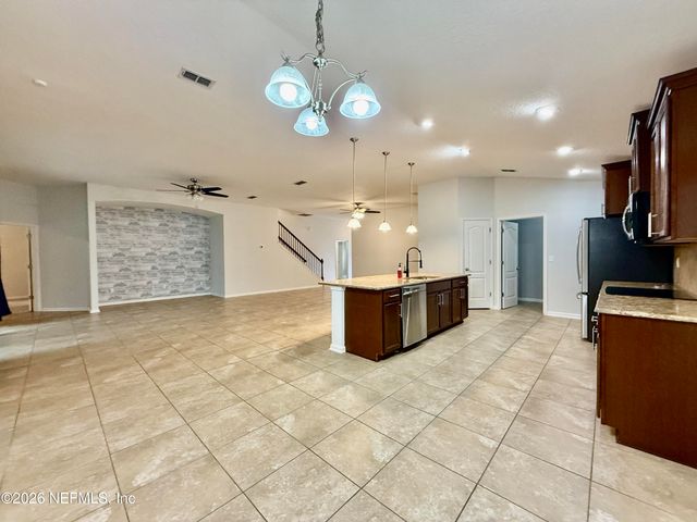 112 MORAYSHIRE Court, St. Johns, FL 32259