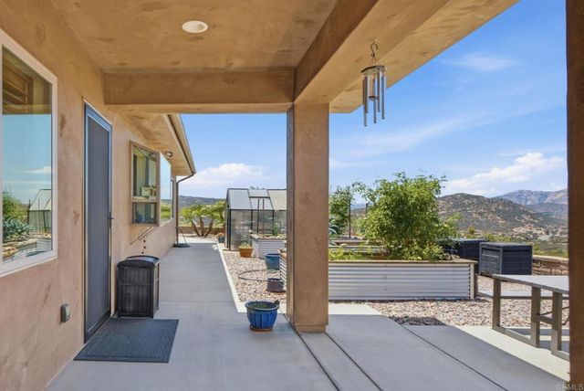 1781 Old Horse Trail, Alpine, CA 91901
