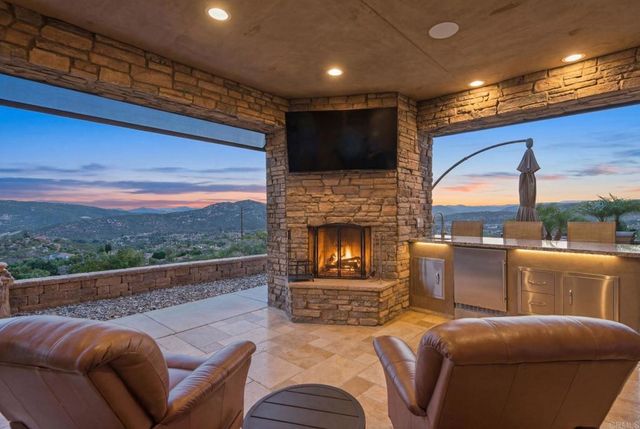 1781 Old Horse Trail, Alpine, CA 91901