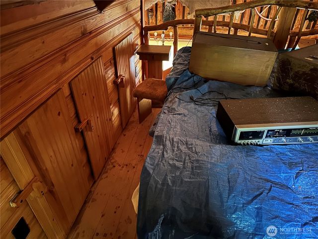 20 N Deer Court, Hoodsport, WA 98548