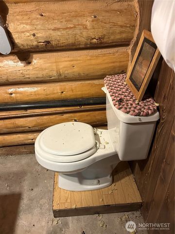 20 N Deer Court, Hoodsport, WA 98548