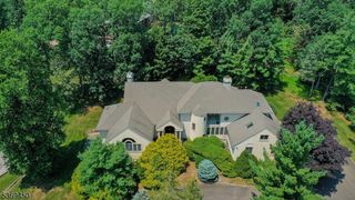 15 Glenview Dr, Warren Twp., NJ 07059
