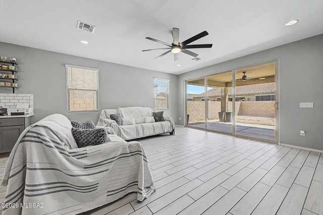 12581 N Appling Avenue, Marana, AZ 85653