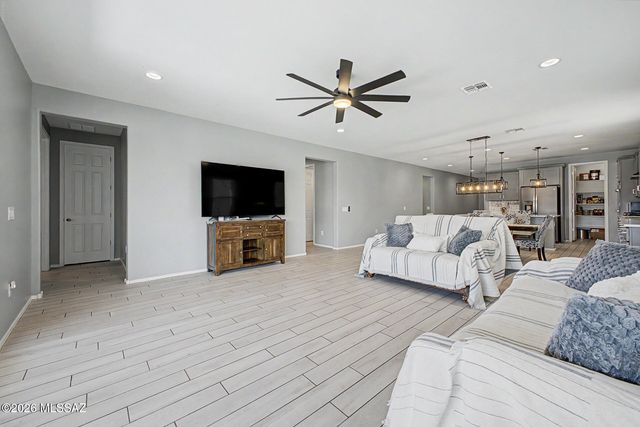 12581 N Appling Avenue, Marana, AZ 85653