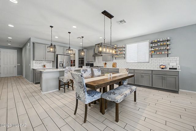 12581 N Appling Avenue, Marana, AZ 85653