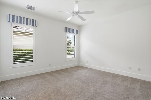 5717 Hammock Isles DR, Naples, FL 34119