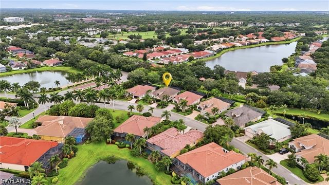 5717 Hammock Isles DR, Naples, FL 34119