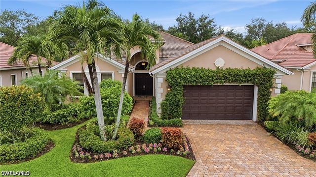 5717 Hammock Isles DR, Naples, FL 34119