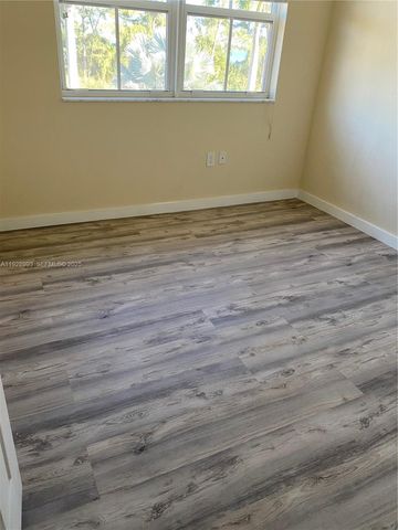 8800 NW 97th Ave 206, Doral, FL 33178