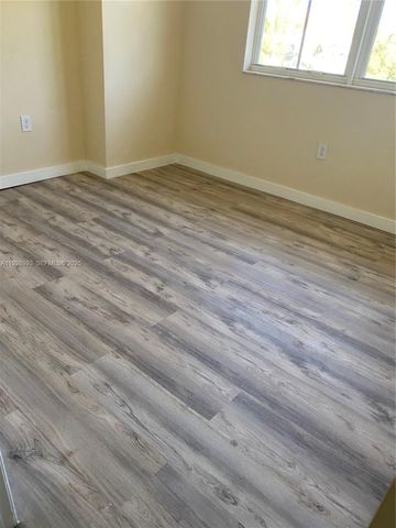 8800 NW 97th Ave 206, Doral, FL 33178