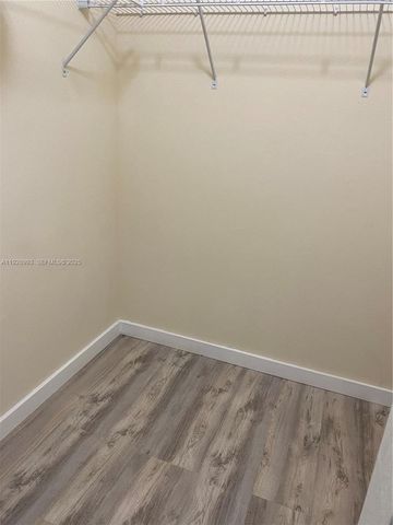 8800 NW 97th Ave 206, Doral, FL 33178