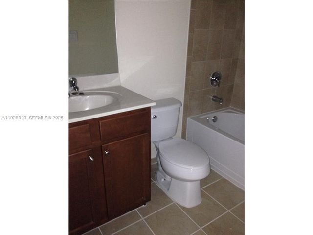 8800 NW 97th Ave 206, Doral, FL 33178