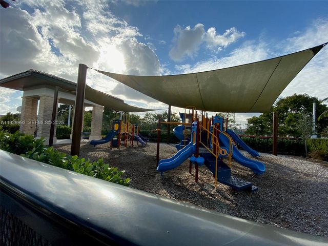 8800 NW 97th Ave 206, Doral, FL 33178