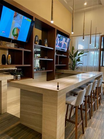 8800 NW 97th Ave 206, Doral, FL 33178