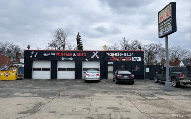 10530 W 7 MILE Road, Detroit, MI 48221