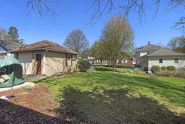 164 W Highland AVENUE, Burlington, WI 53105