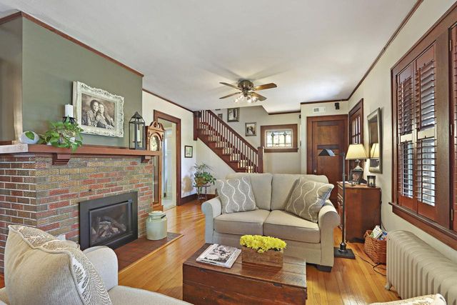 164 W Highland AVENUE, Burlington, WI 53105
